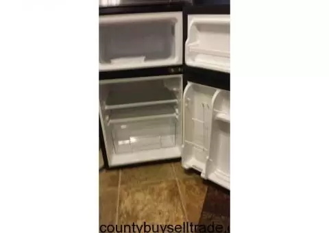Small Refrigarator
